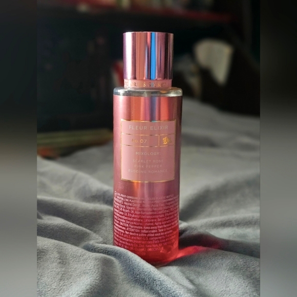 Victoria's Secret Fleur Elixir Fragrance Mist - Picture 3 of 3